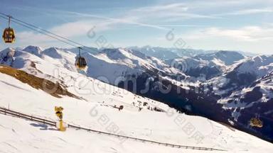 奥地利冬季小镇的鸟瞰图